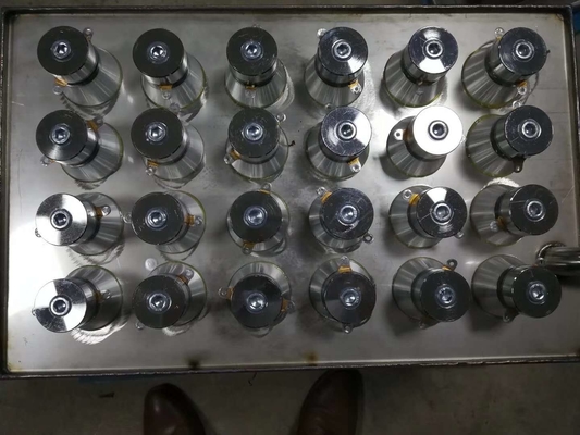 La vibration de oscillation à C.A. 220V plaquent 28KHZ la plaque d'acier inoxydable de la fréquence 2mm profondément